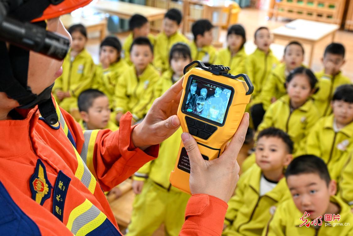 国家安全知识进校园 护航青少年健康成长