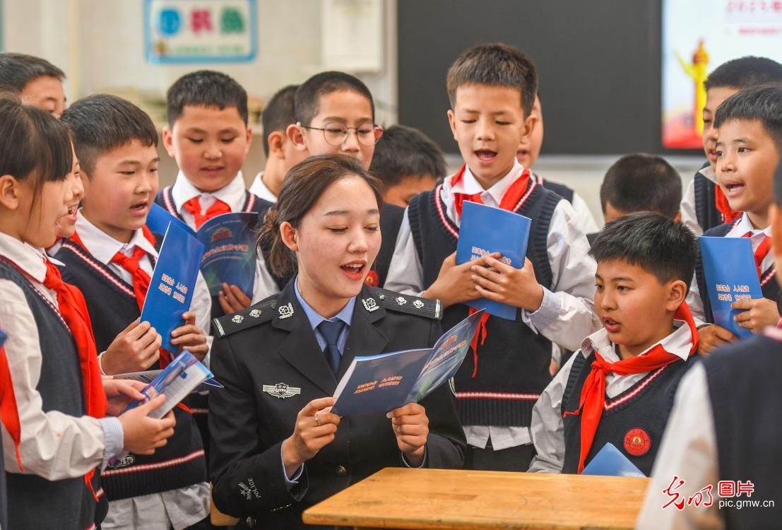 国家安全知识进校园 护航青少年健康成长